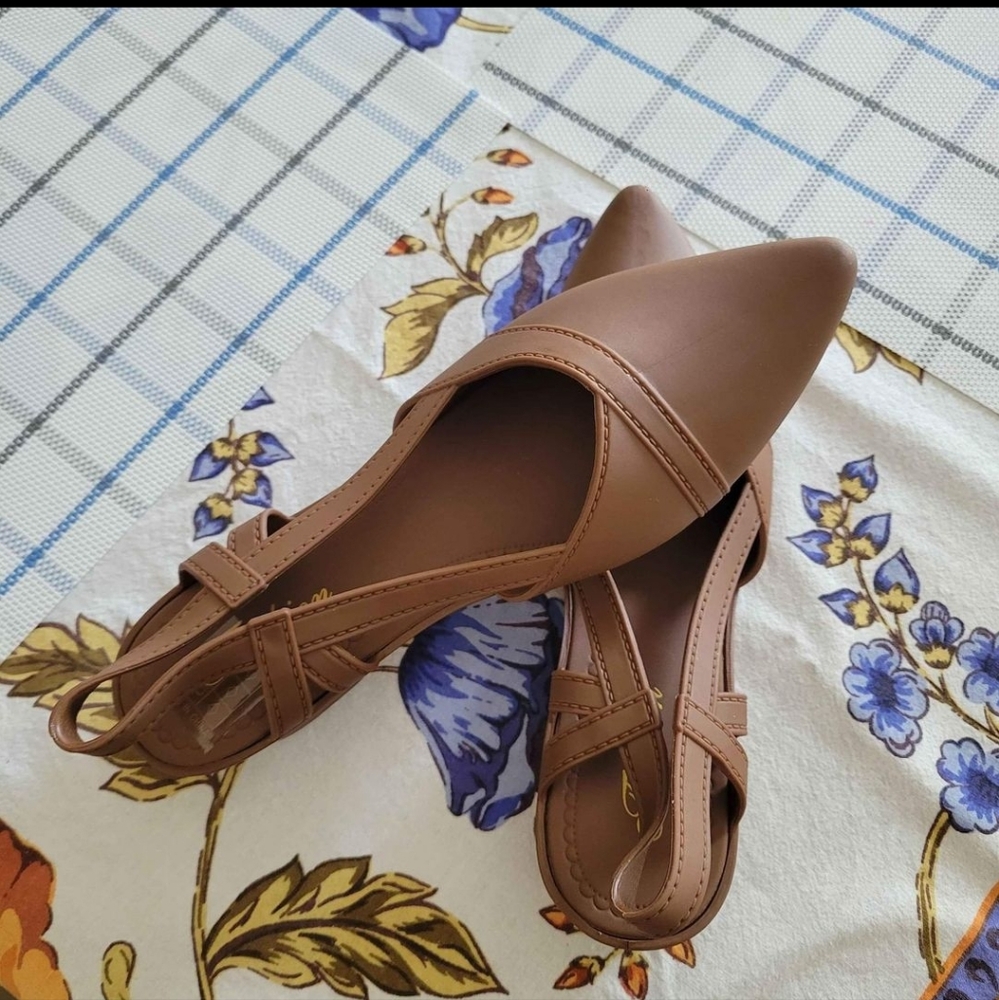 ❤️New Womens Shoes Size 6 💙